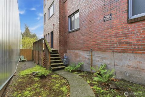 8008 Greenwood Avenue N Seattle WA 98103