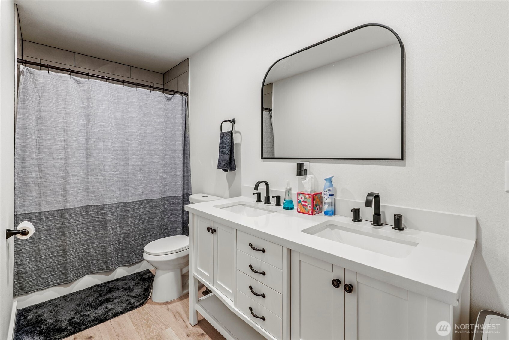 572 Columbia Street Cathlamet WA 98612