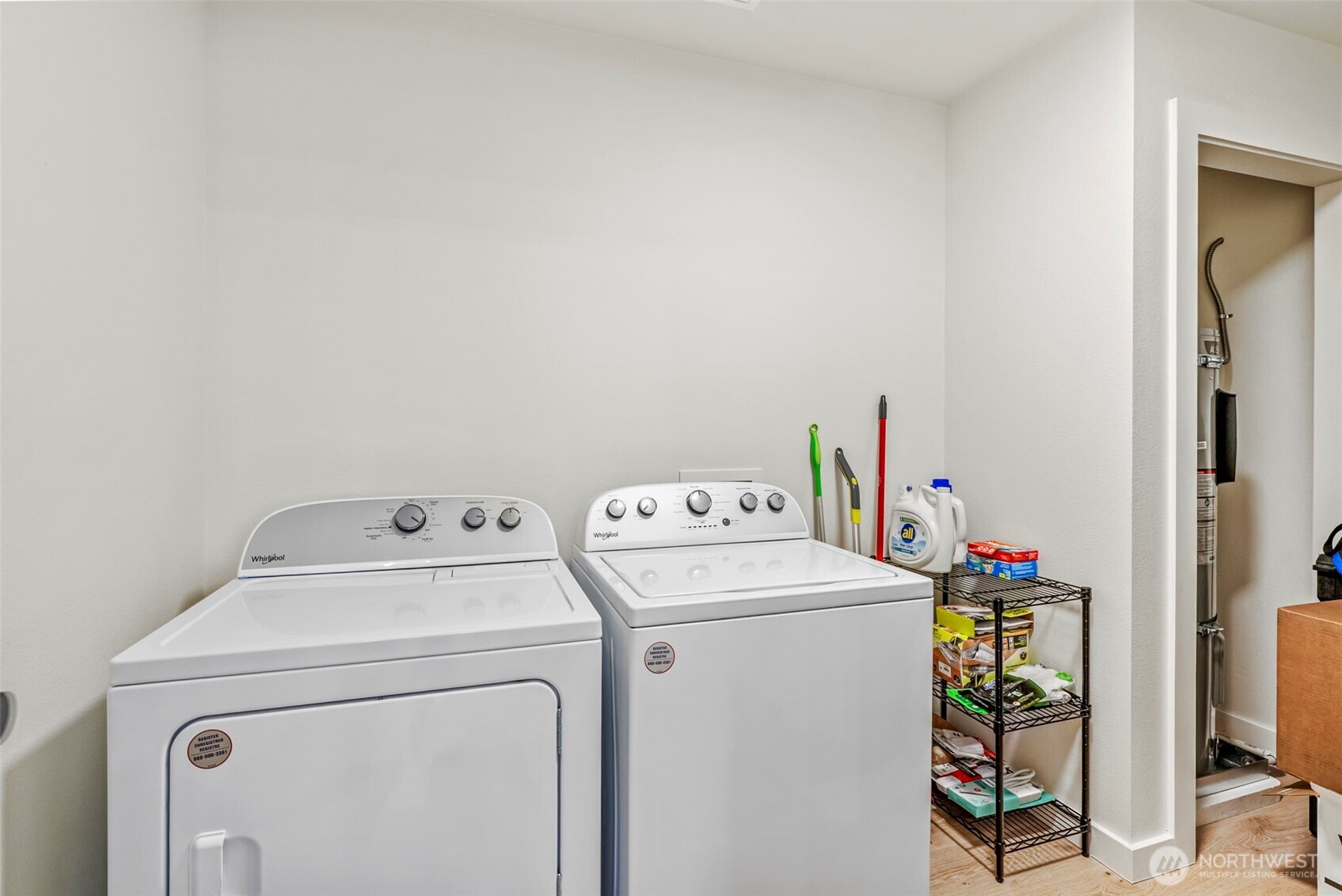 572 Columbia Street Cathlamet WA 98612