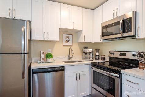 6515 5th Avenue NE Seattle WA 98115