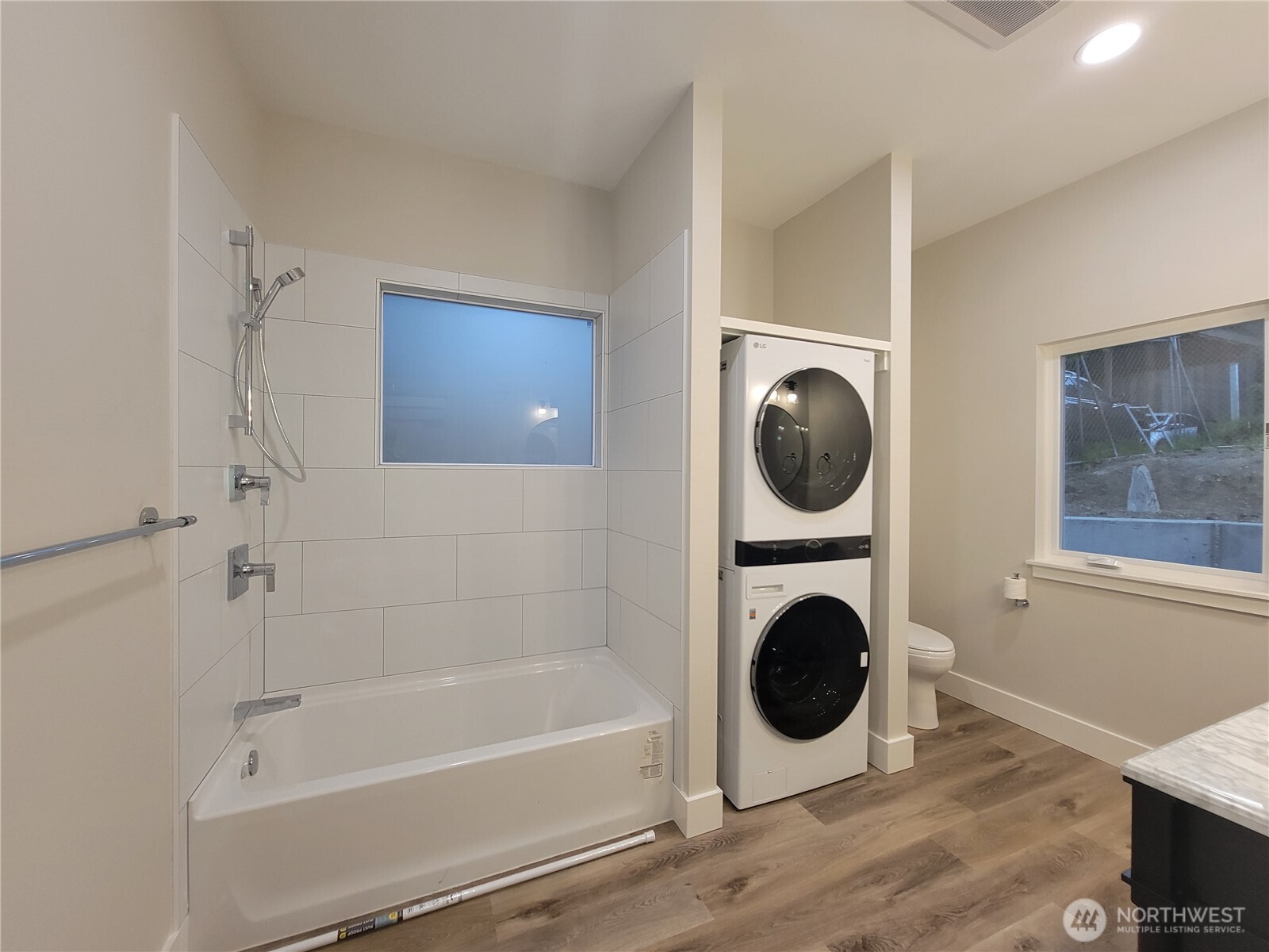 5243 19th Avenue NE Seattle WA 98105