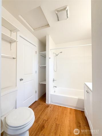 11806 Glendale Way S Seattle WA 98168