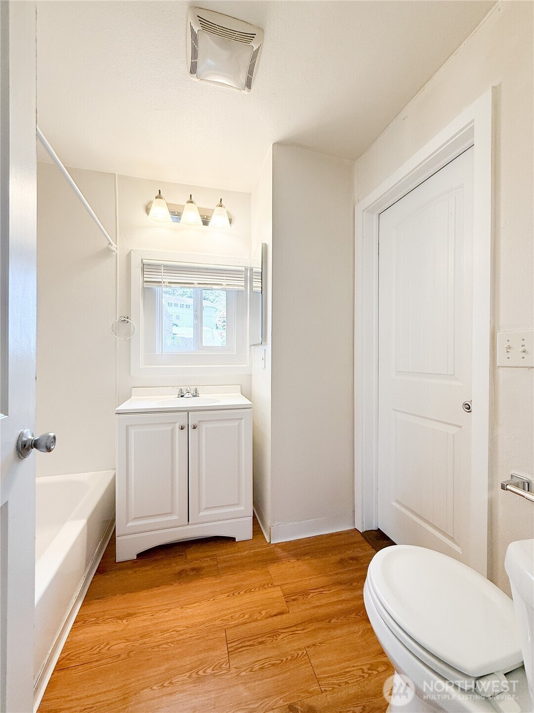 11806 Glendale Way S Seattle WA 98168