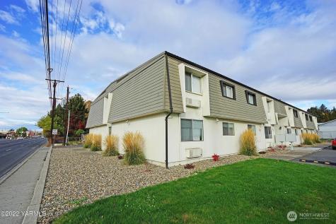 1020 S 20th Avenue Yakima WA 98902