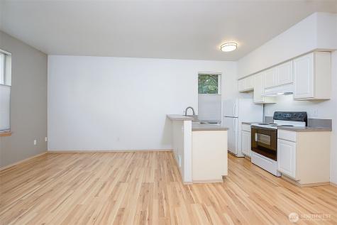 913 13th Avenue Seattle WA 98122