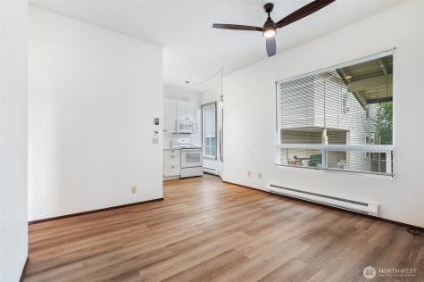 913 13th Avenue Seattle WA 98122