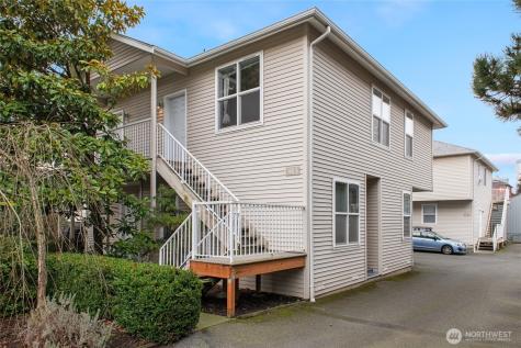913 13th Avenue Seattle WA 98122