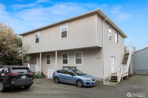 913 13th Avenue Seattle WA 98122