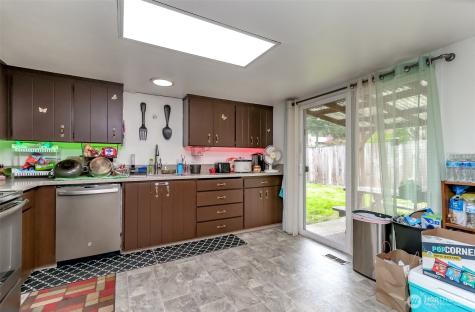 15115 129th Avenue E Puyallup WA 98374