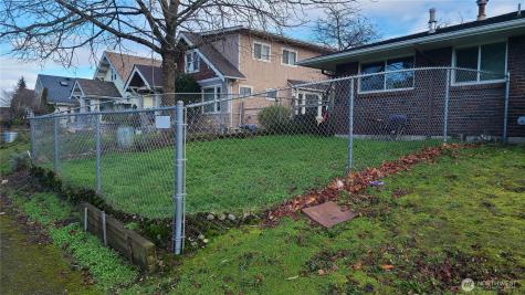 2717 S 54th Street Tacoma WA 98409