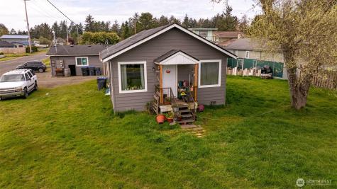 605 N Montesano Street Westport WA 98595