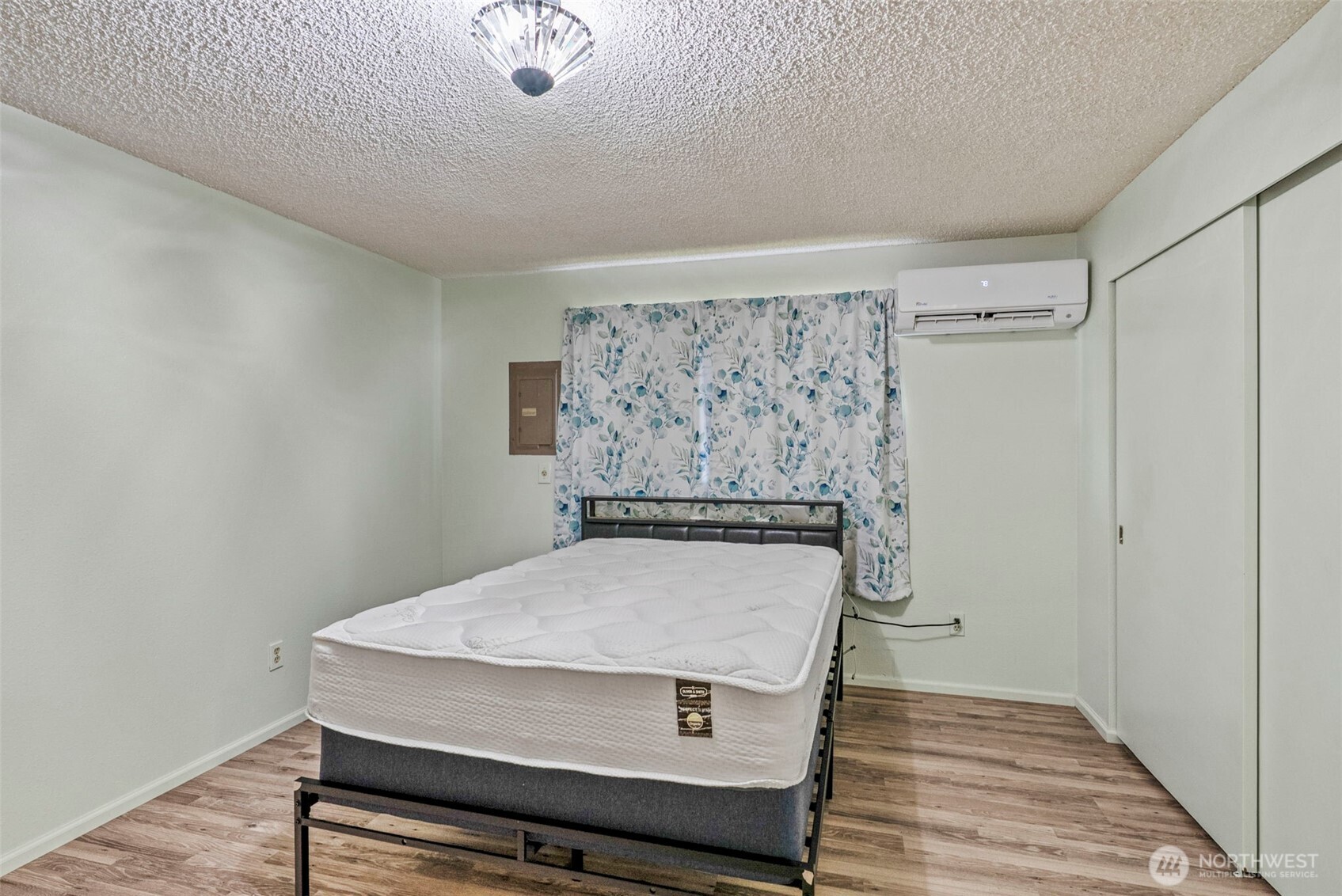 1 Teal Street Longview WA 98632