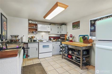 612 N Oakes Street Tacoma WA 98406