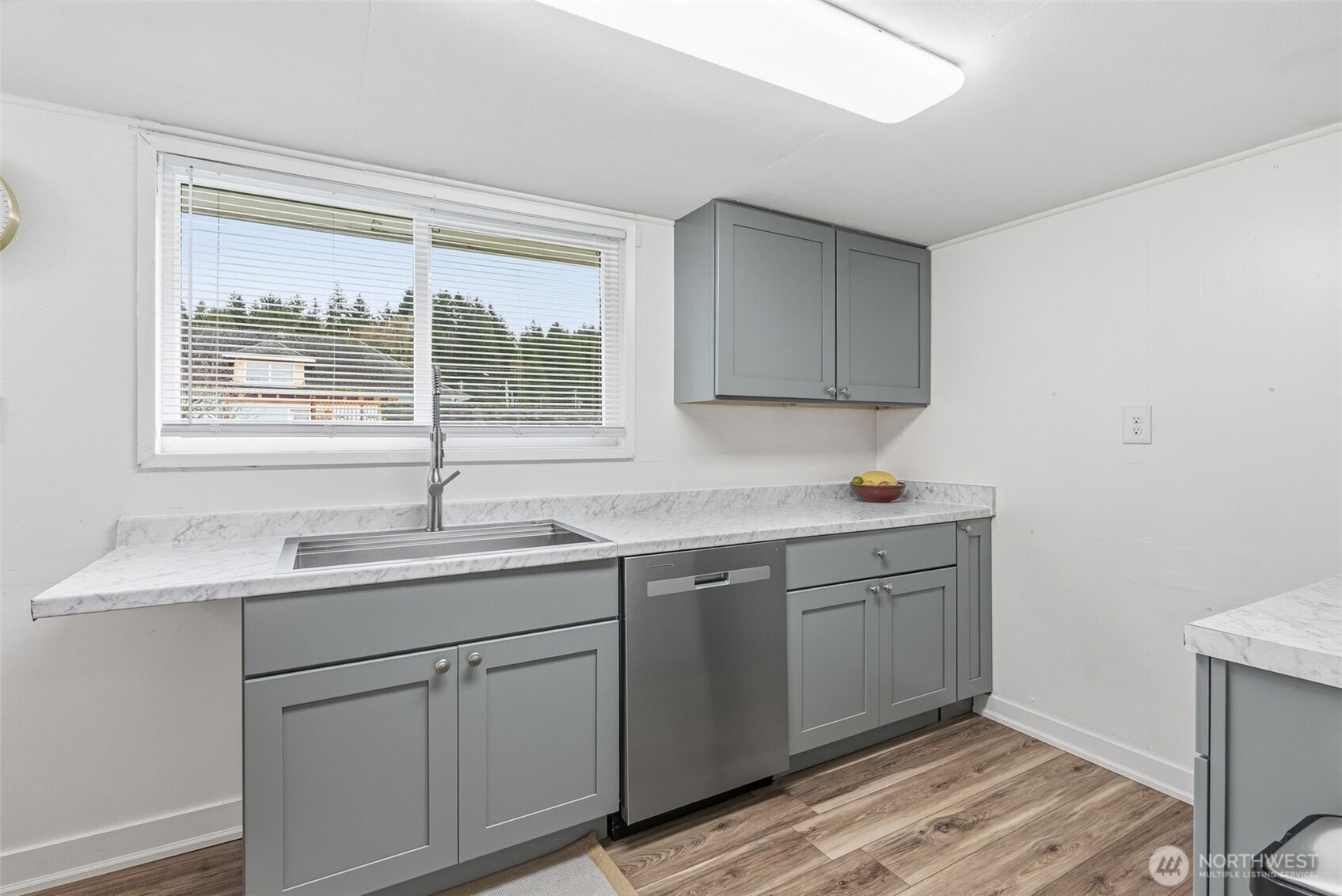 180 2nd Street Cathlamet WA 98612