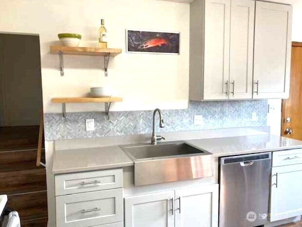 180 2nd Street Cathlamet WA 98612
