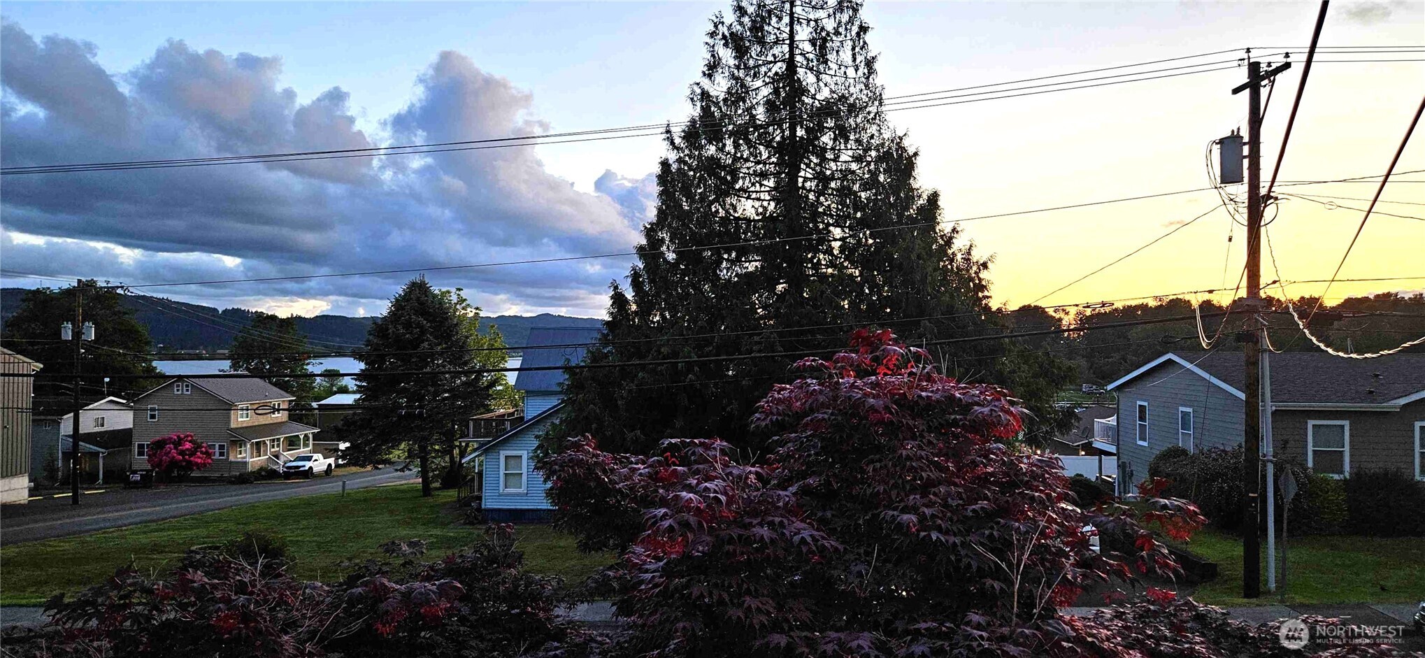 180 2nd Street Cathlamet WA 98612
