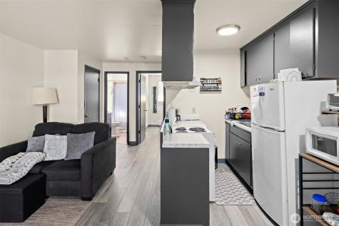 6630 202nd Street SW Lynnwood WA 98036