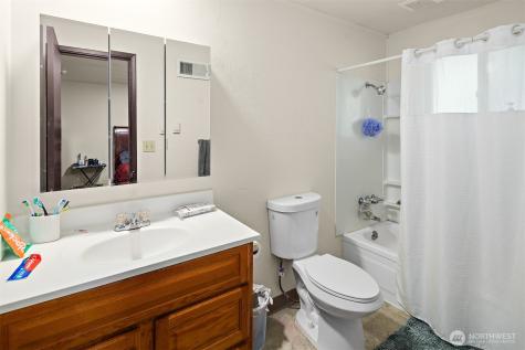 6630 202nd Street SW Lynnwood WA 98036