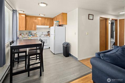 6630 202ND Lynnwood WA 98036
