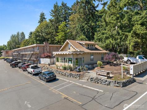 6630 202nd Street SW Lynnwood WA 98036
