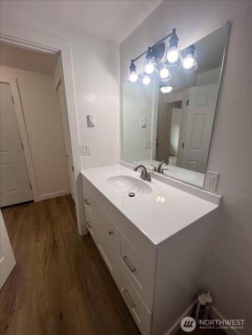 10443 17 Avenue SW Seattle WA 98146