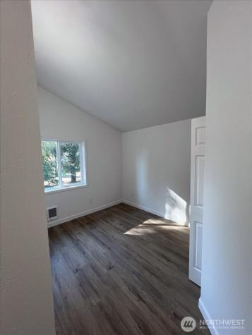 10443 17 Avenue SW Seattle WA 98146