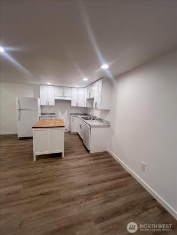 10443 17 Avenue SW Seattle WA 98146