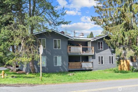 10443 17 Avenue SW Seattle WA 98146