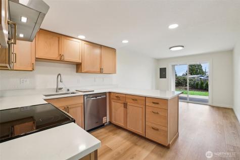 9121 5th Place W Everett WA 98204