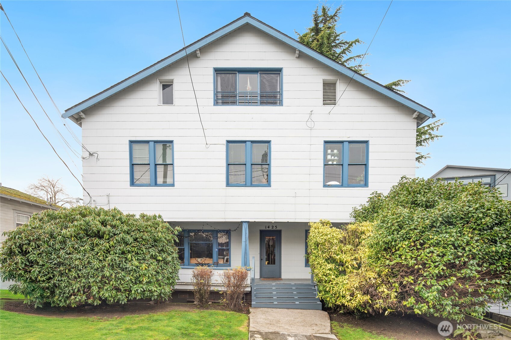 1425 Palm Avenue SW Seattle WA 98116