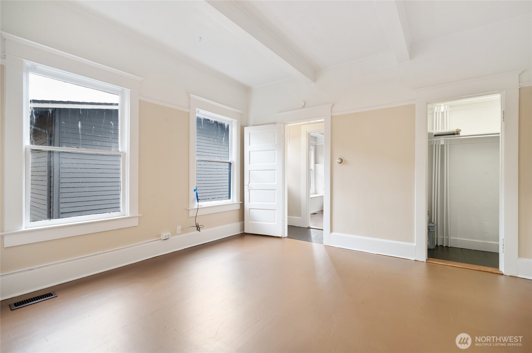 1425 Palm Avenue SW Seattle WA 98116