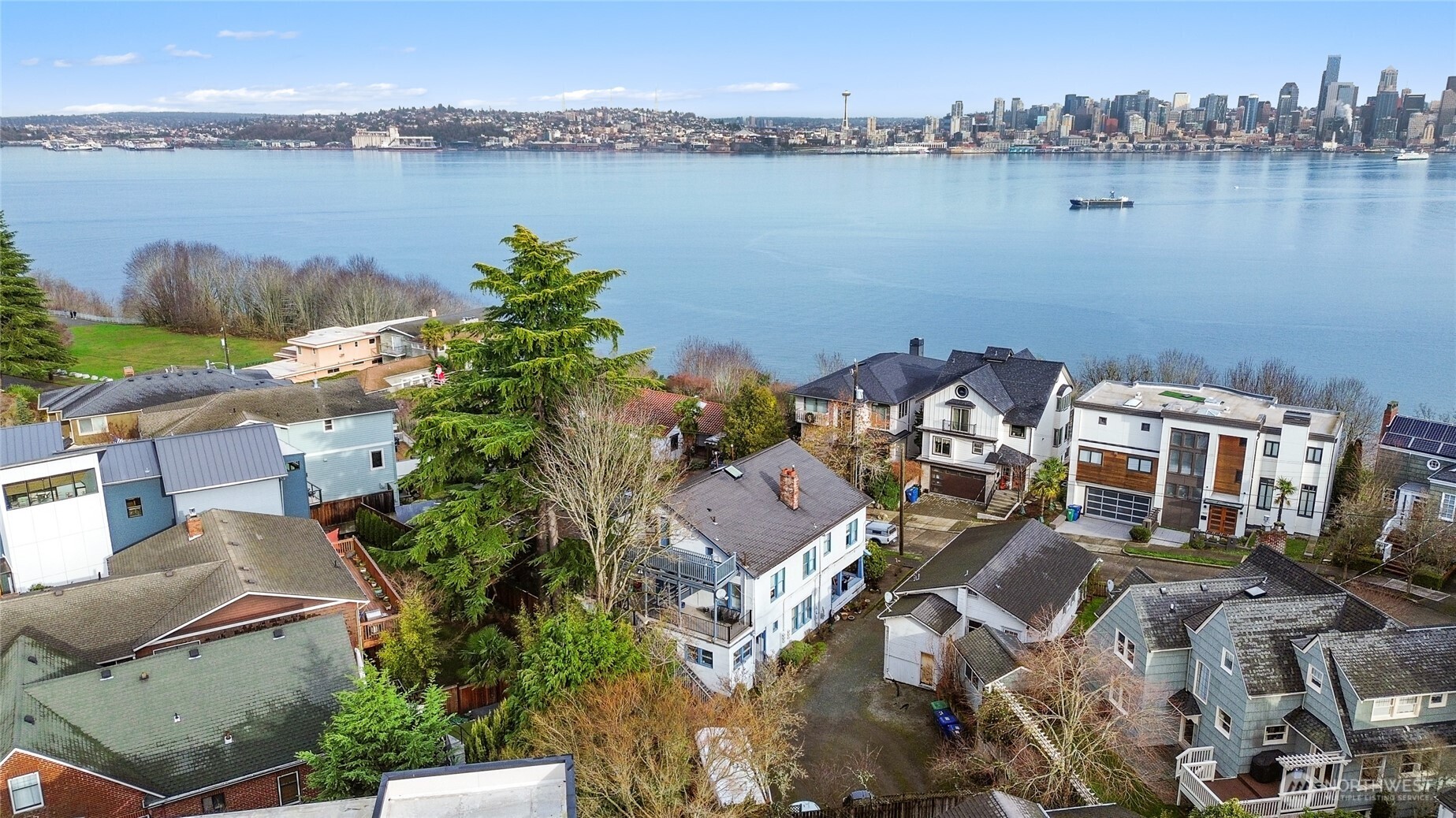 1425 Palm Avenue SW Seattle WA 98116