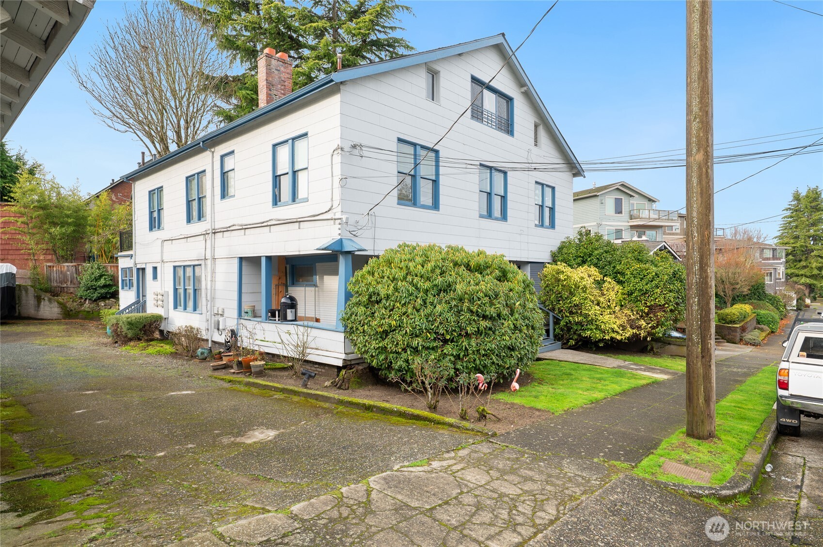1425 Palm Avenue SW Seattle WA 98116
