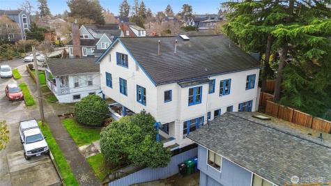 1425 Palm Avenue SW Seattle WA 98116
