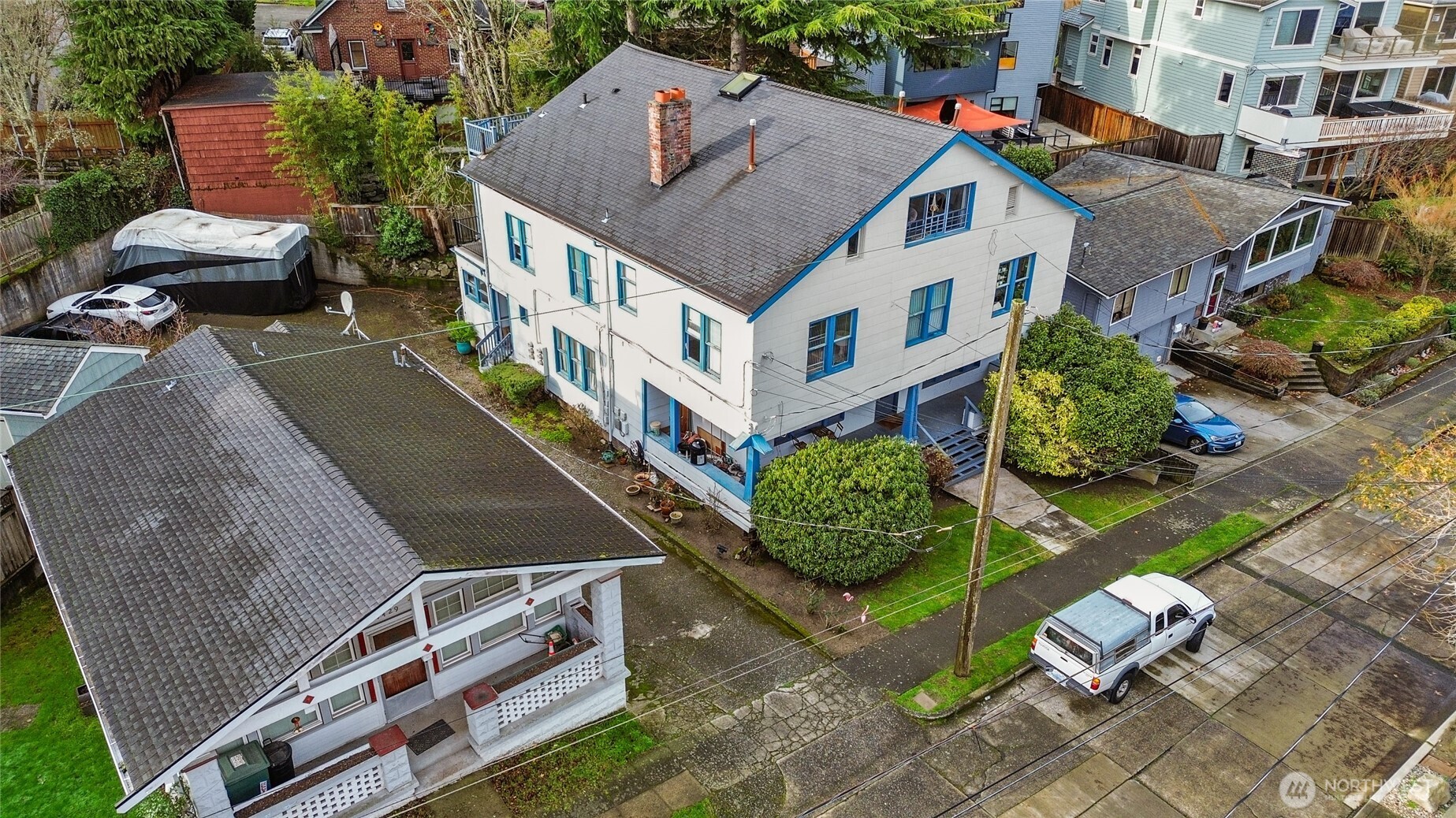 1425 Palm Avenue SW Seattle WA 98116