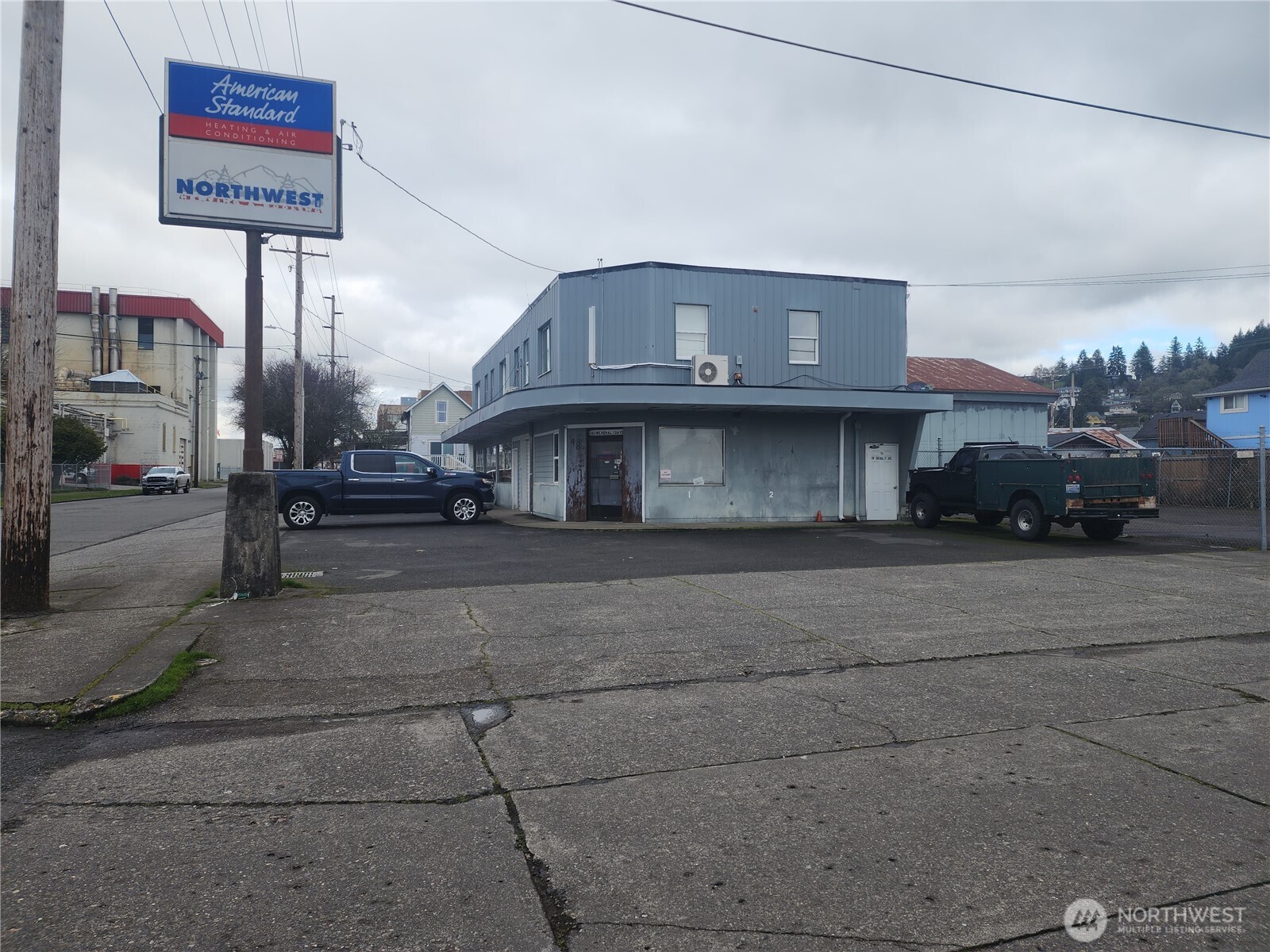 48 SW Chehalis Chehalis WA 98532