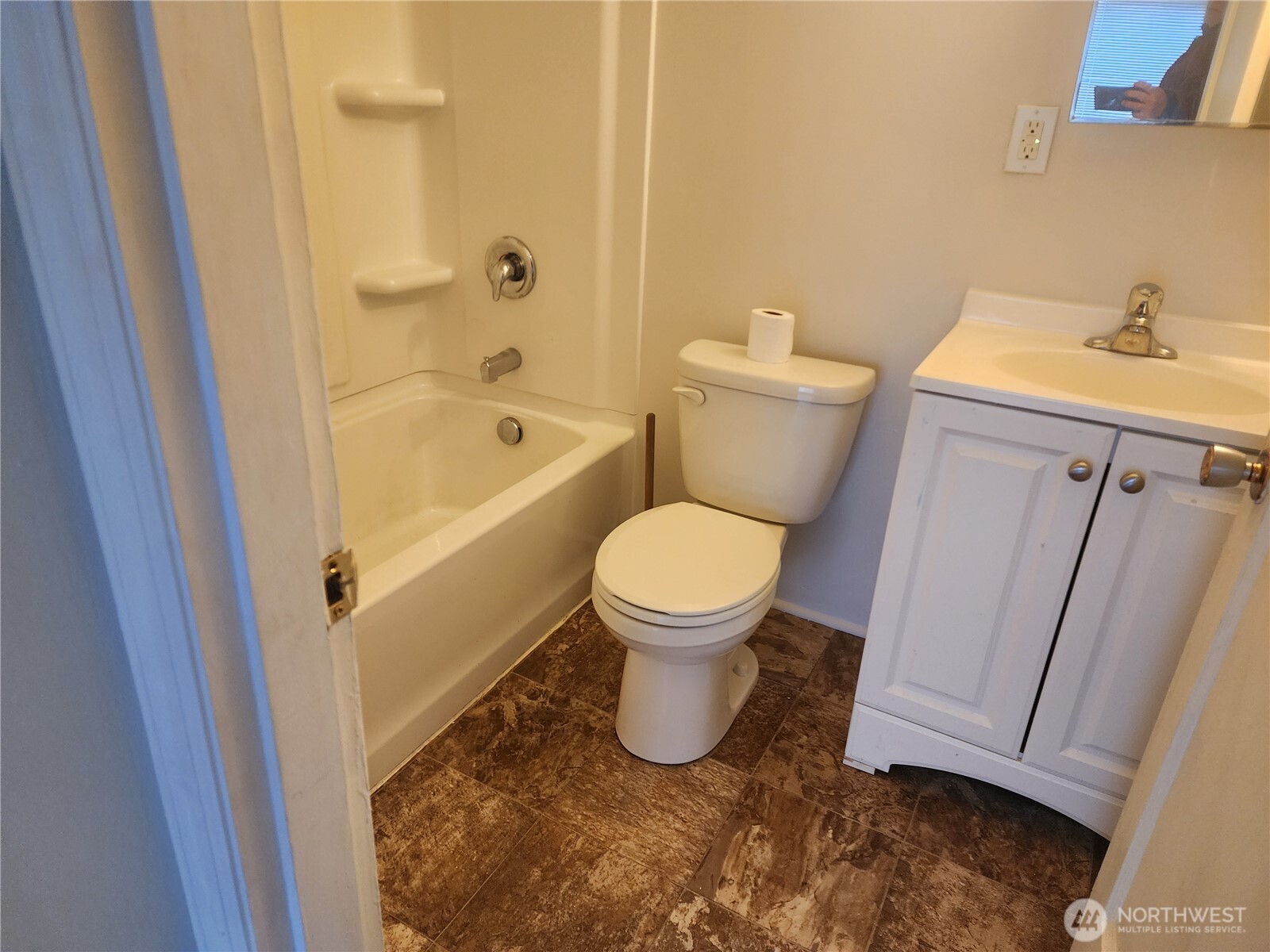 48 SW Chehalis Chehalis WA 98532