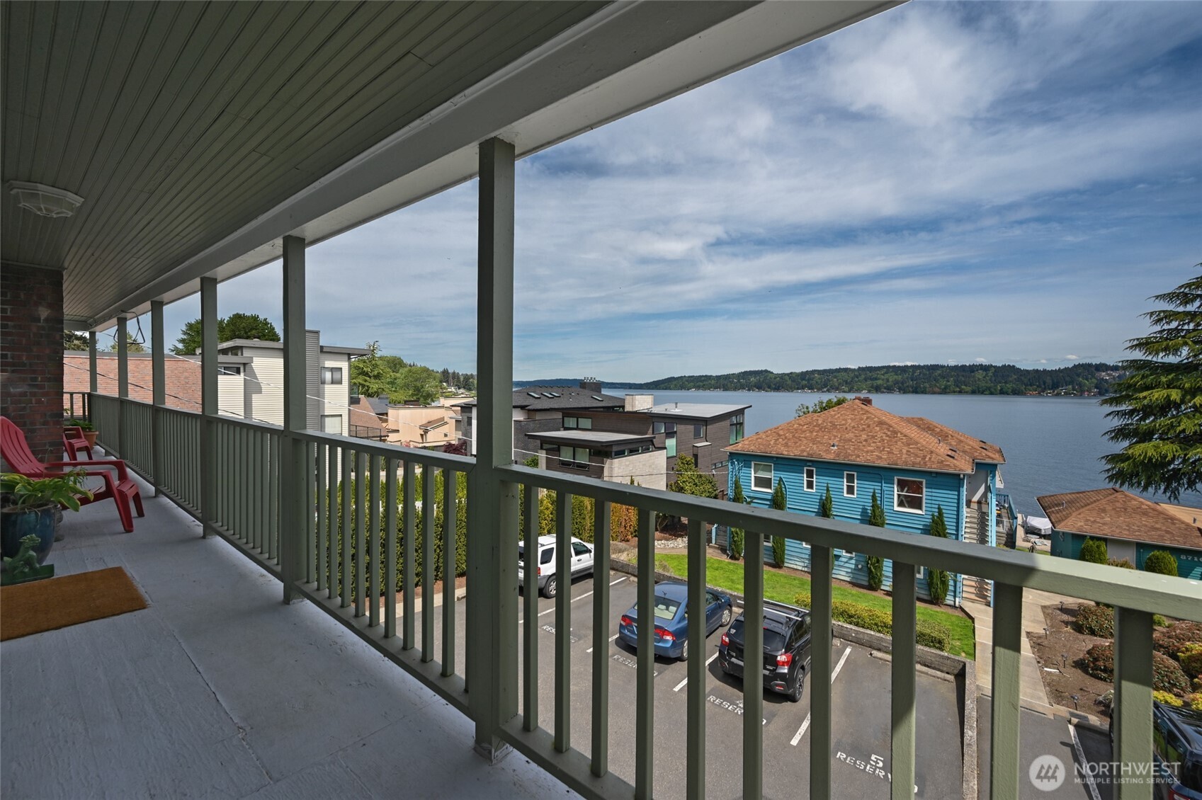 8716 Sand Point Way NE Seattle WA 98115