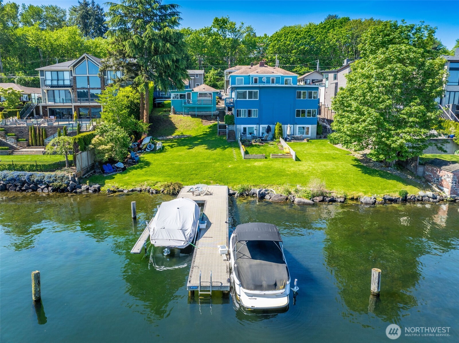 8716 Sand Point Way NE Seattle WA 98115