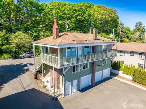 8716 Sand Point Way NE Seattle WA 98115