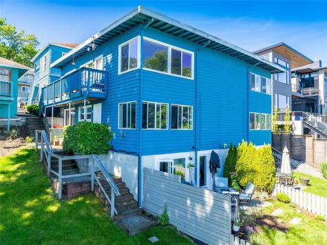 8716 Sand Point Way NE Seattle WA 98115
