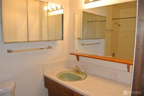 3438 14th Avenue W Seattle WA 98119
