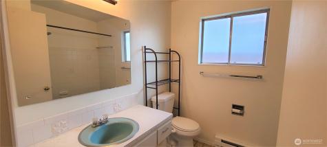 3438 14th Avenue W Seattle WA 98119