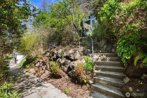3438 14th Avenue W Seattle WA 98119