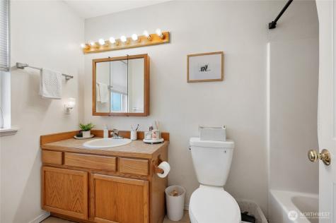 620 SW 155th Street Burien WA 98166