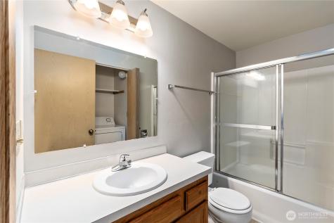 441 NE Kettle Street Oak Harbor WA 98277