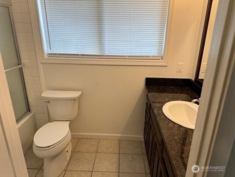 2716 S 258th Place Kent WA 98032