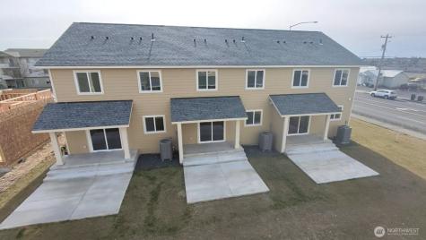 920 NW Sunburst Court Moses Lake WA 98837