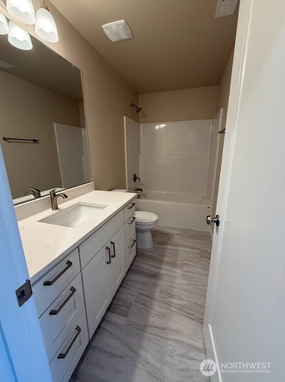 920 NW Sunburst Court Moses Lake WA 98837