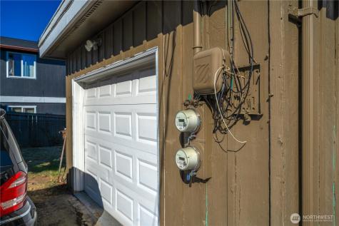 1561 S 35th Street Tacoma WA 98418